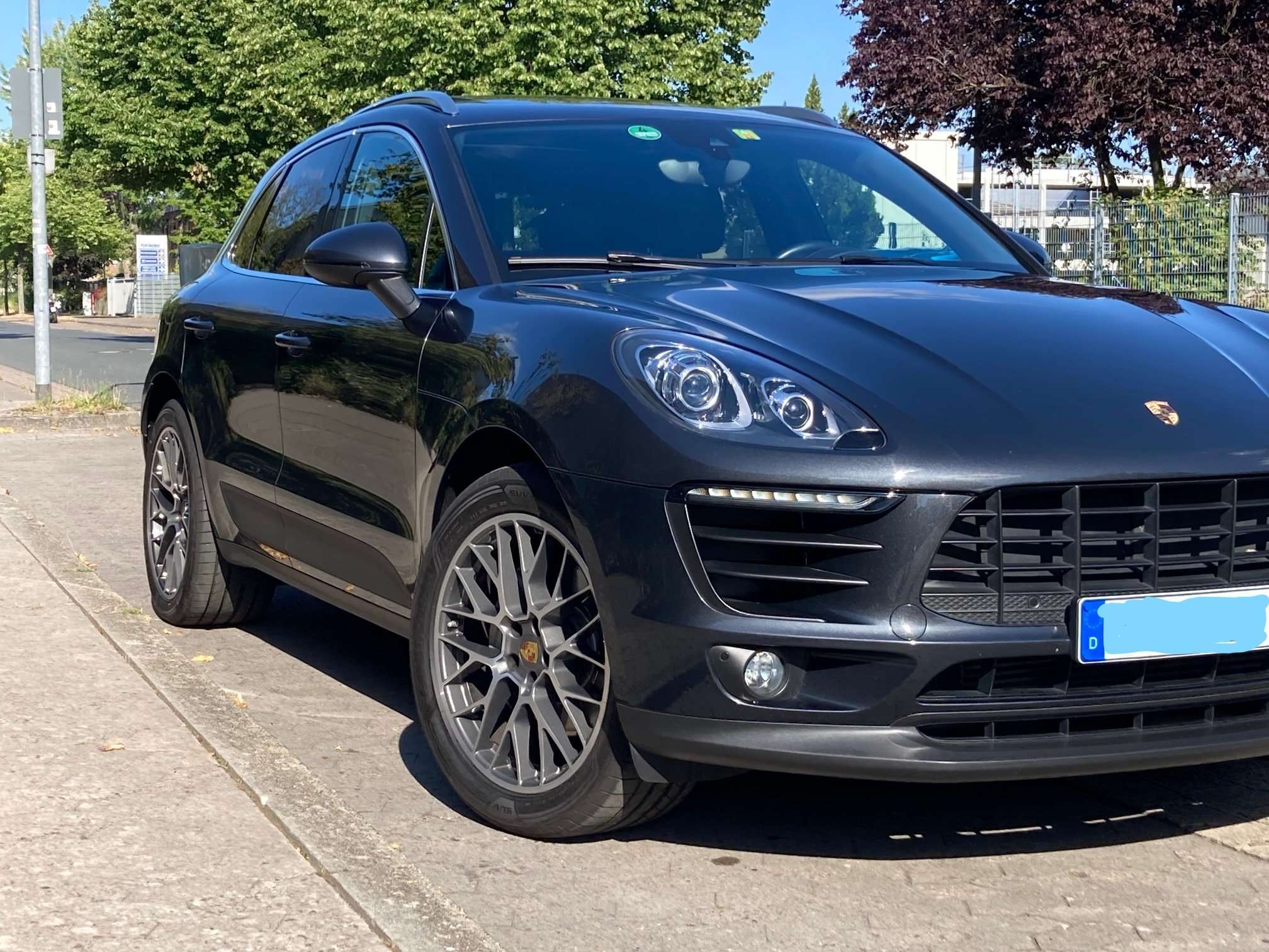 coche porsche Macan Disel Alemania - 51077
