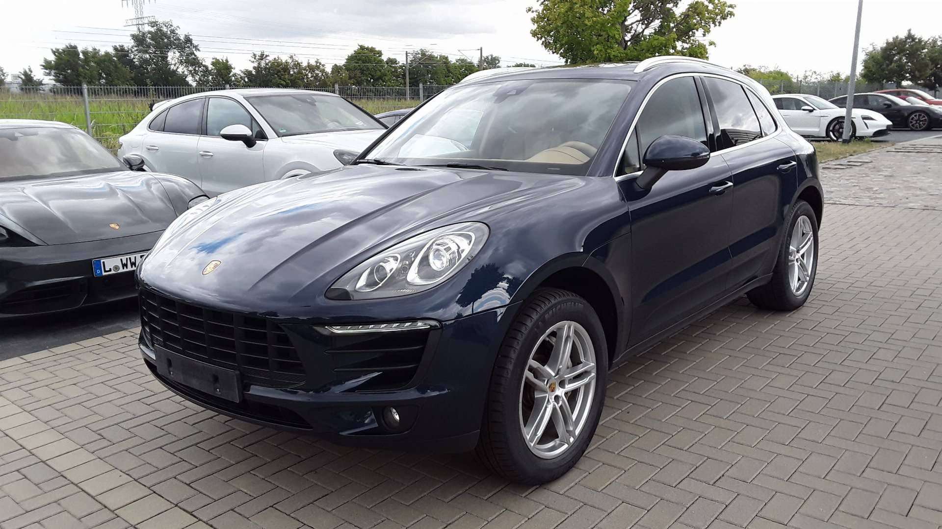 coche porsche Macan Disel Alemania - 51222
